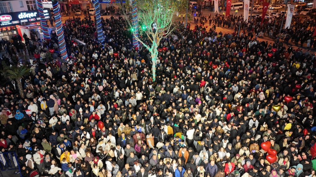 Denizli yeni yıla Başkan Çavuşoğlu ile merhaba dedi 